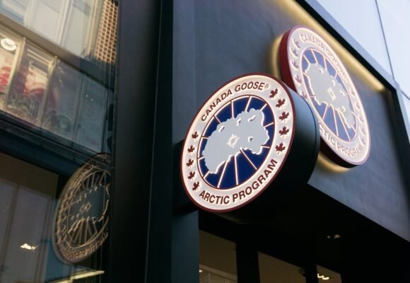 Canada Goose Beats Revenue Estimates as Demand Holds Up