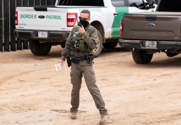 US illegal border crossings from Mexico near 60-year low