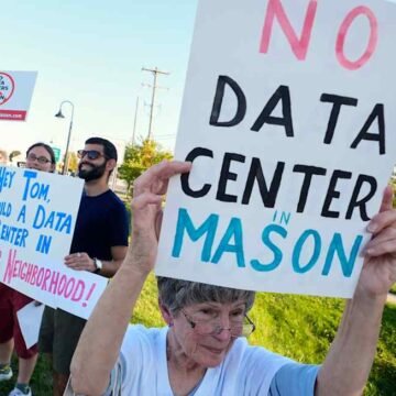 Investors dump data centre bonds as AI borrowers face ‘Darwin moment’